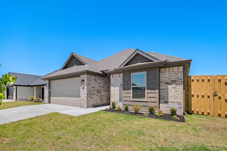 Hunt Farms - Residential Lease