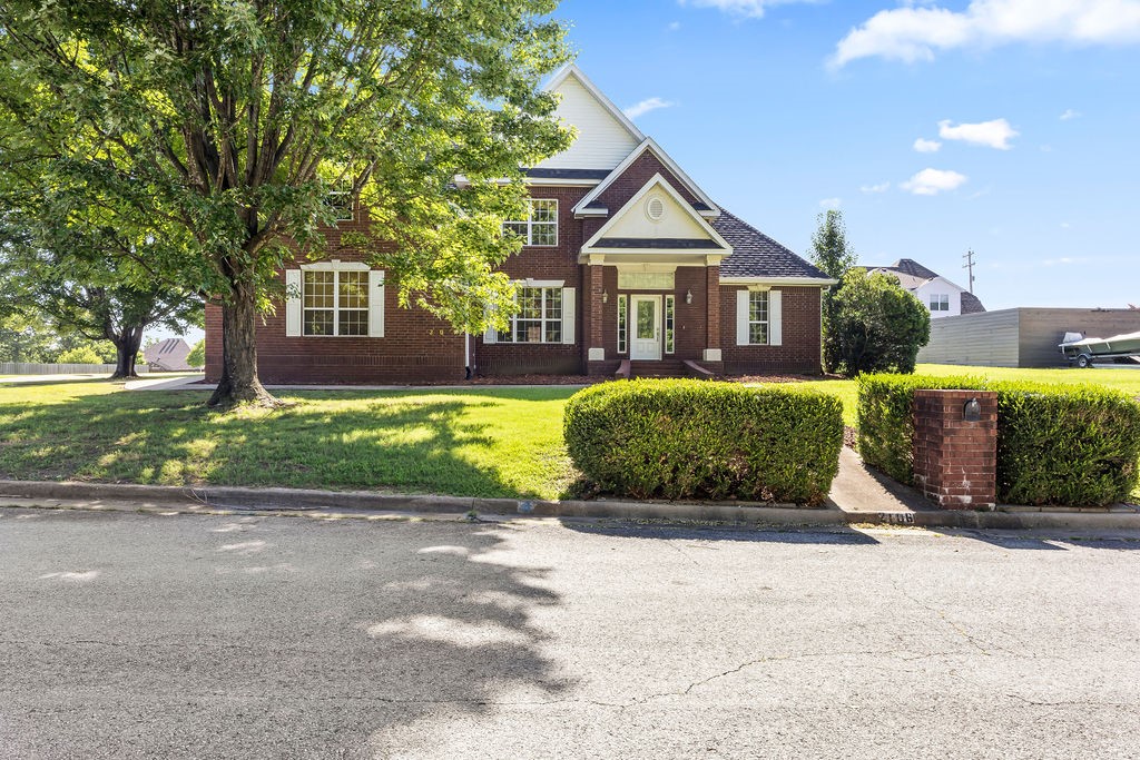 Well maintained and super clean home in the desirable Hidden Springs S/D. A fantastic layout, ready for your modern updates. 5 or 6 bedrooms (2BR on main floor), 3 full baths, 1/2 bath, wood floors. Large rooms. Ton's of storage. Corner Lot. Easy access to I49, bike trails & Bentonville's Downtown Square. Less than 500' to hop onto the Slaughter Pen Trail system!