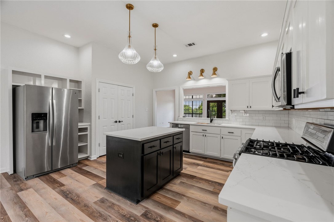 Eagle Crest 1 - Residential