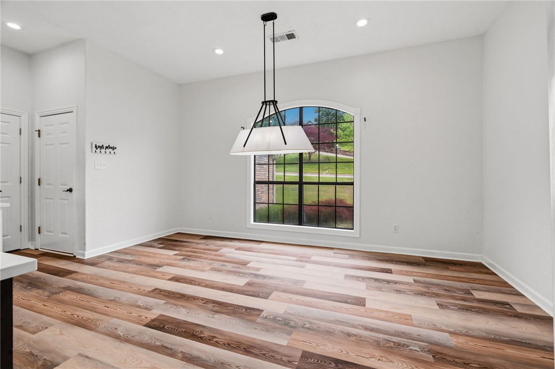 Eagle Crest 1 - Residential