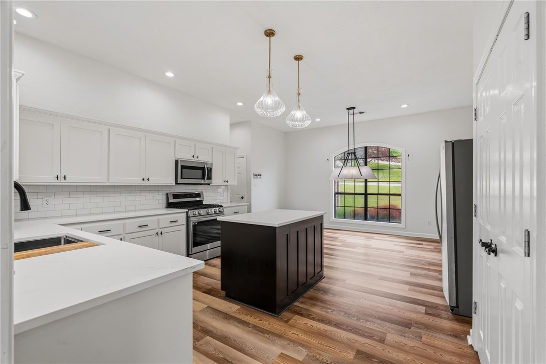 Eagle Crest 1 - Residential