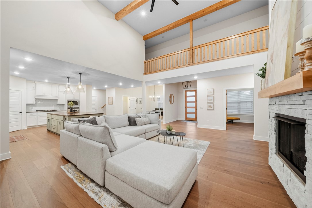 Sky Valley Estates Rogers - Residential