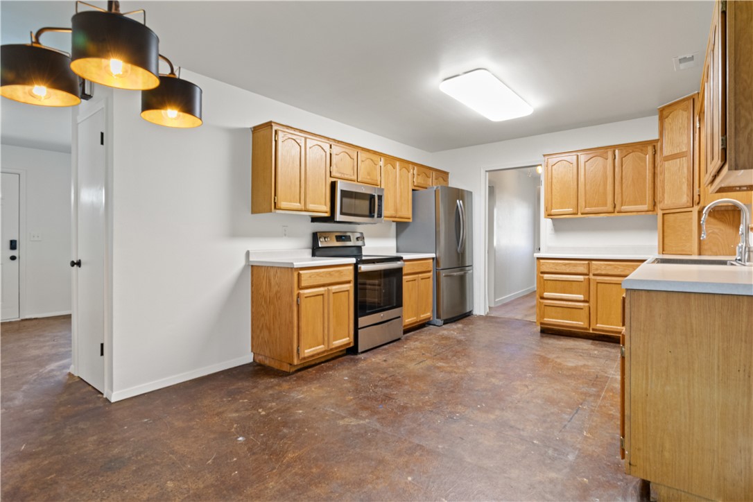 Maple Crest - Residential