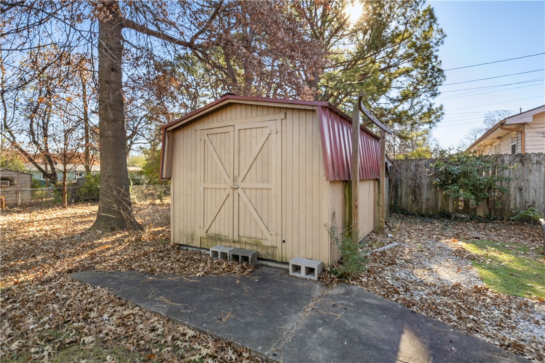 Maple Crest - Residential