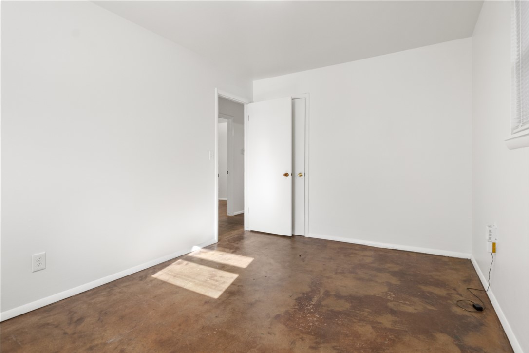 Maple Crest - Residential