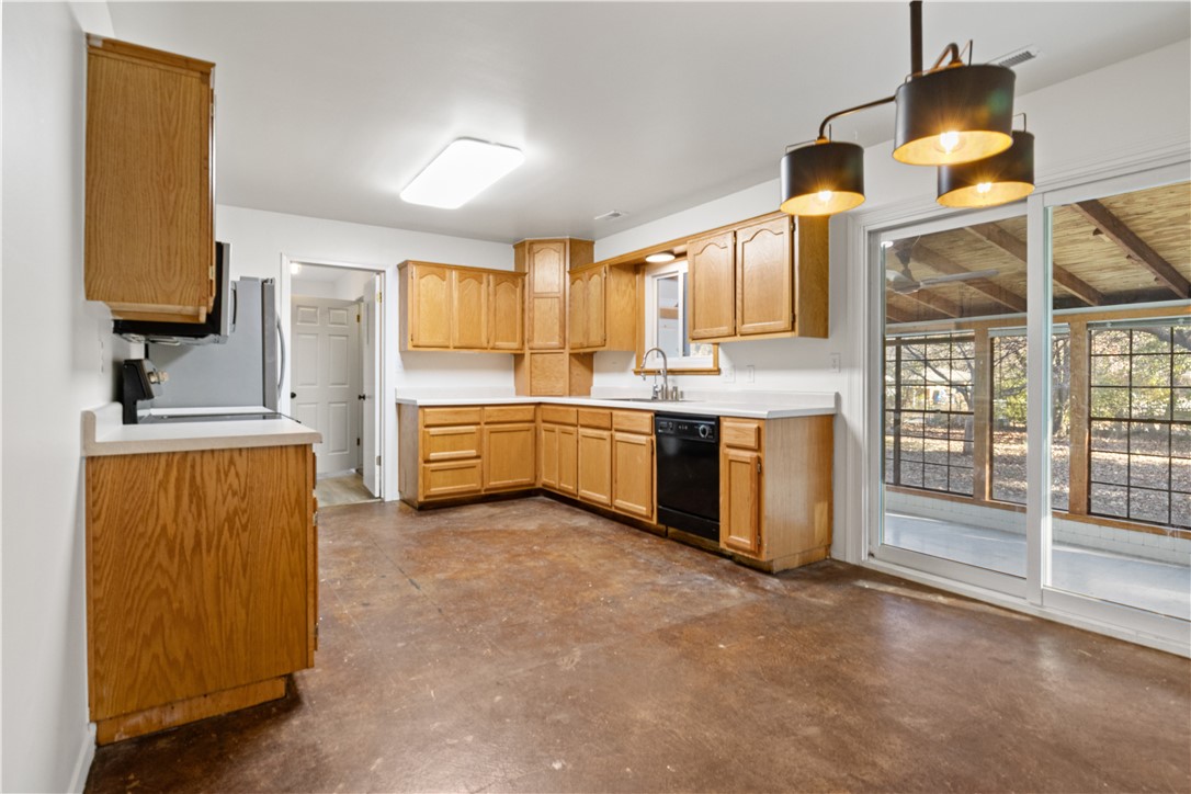 Maple Crest - Residential