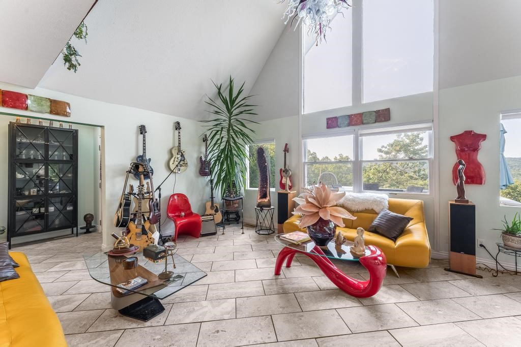 Unit 12 - Residential