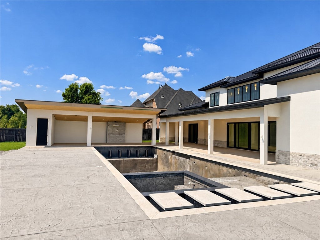 4132 Caerleon Circle