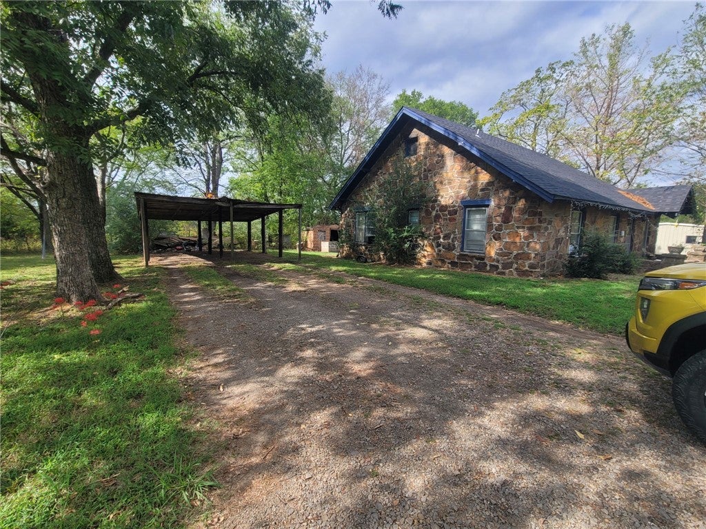 3239 Highway 186