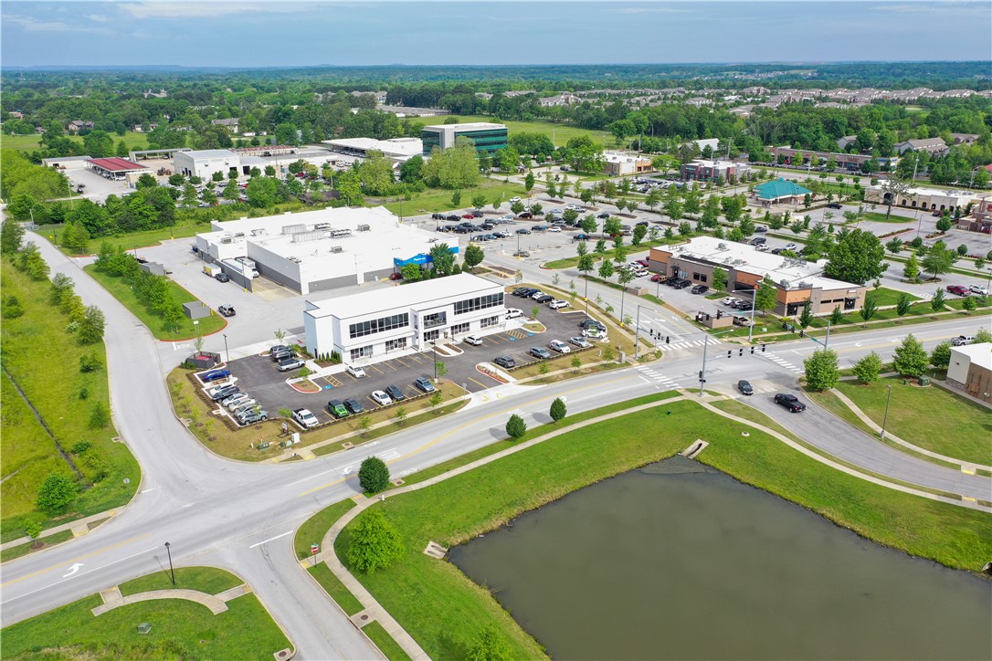 Forest Hills - Commercial Lease