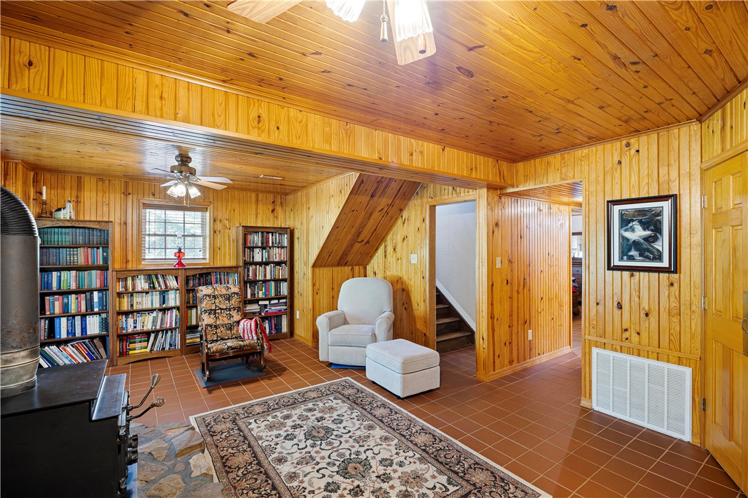 Hideaway Acres - Residential