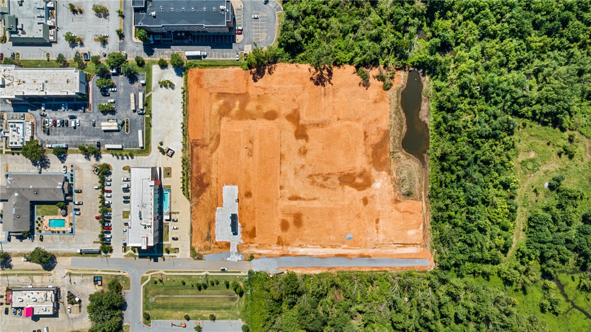 MEDLIN MEADOWS SUB PH 2-BENTONVILLE - Residential