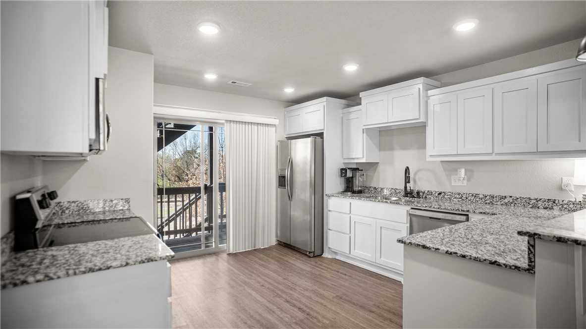 Bourbon Street Twnhms Hpr - Residential