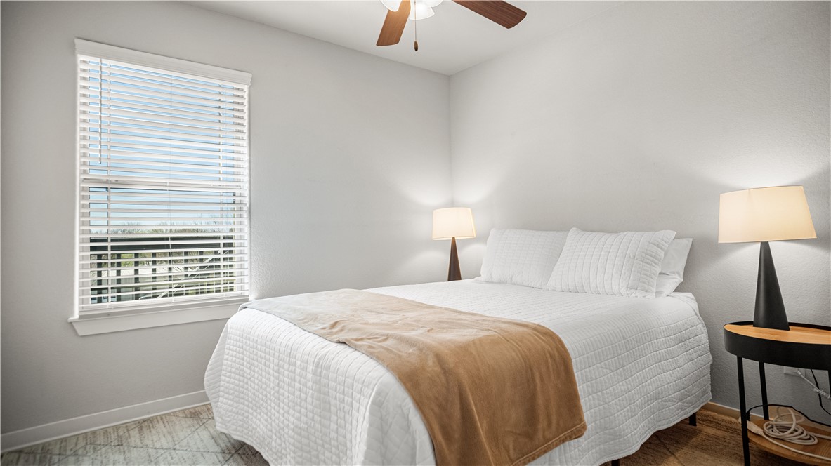 Bourbon Street Twnhms Hpr - Residential