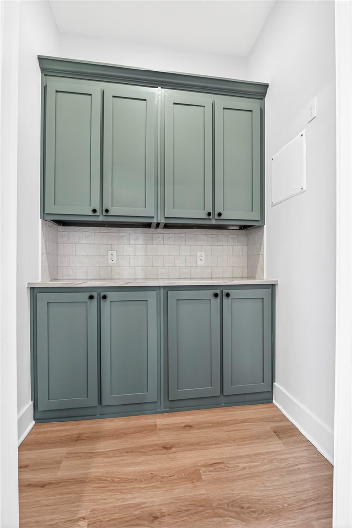 Wells Lake Cottages At Chaffee Crossing - Residential