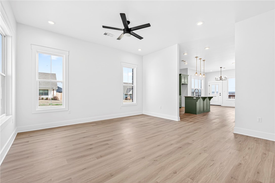 Wells Lake Cottages At Chaffee Crossing - Residential