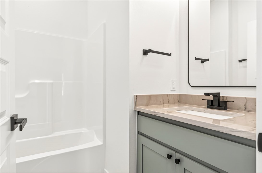 Wells Lake Cottages At Chaffee Crossing - Residential