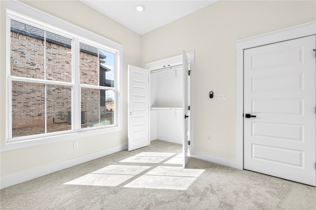 Wells Lake Cottages At Chaffee Crossing - Residential