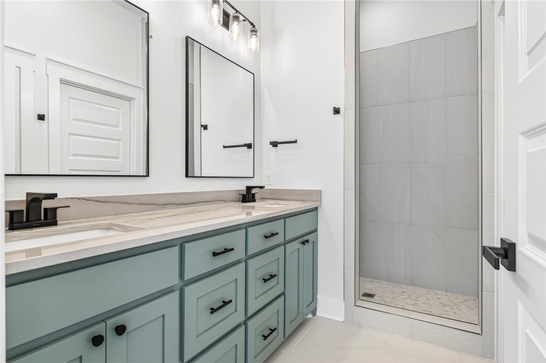 Wells Lake Cottages At Chaffee Crossing - Residential