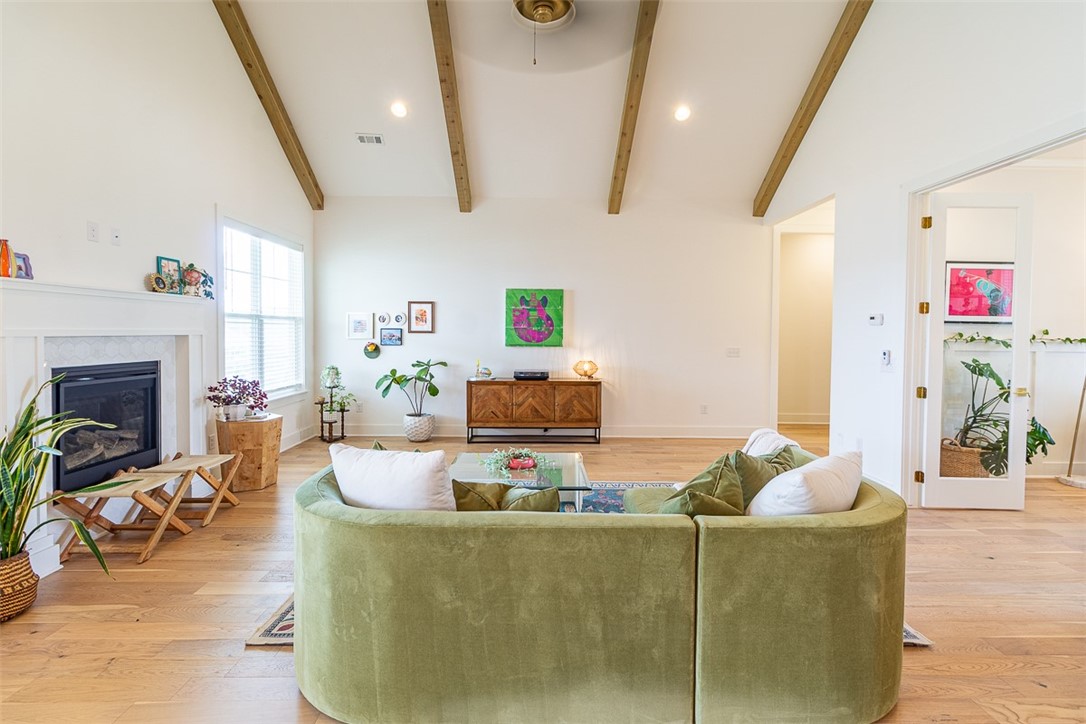 Crescent View - Residential