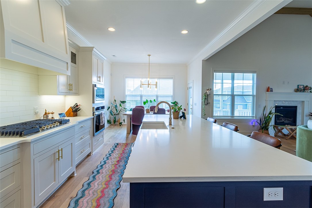 Crescent View - Residential