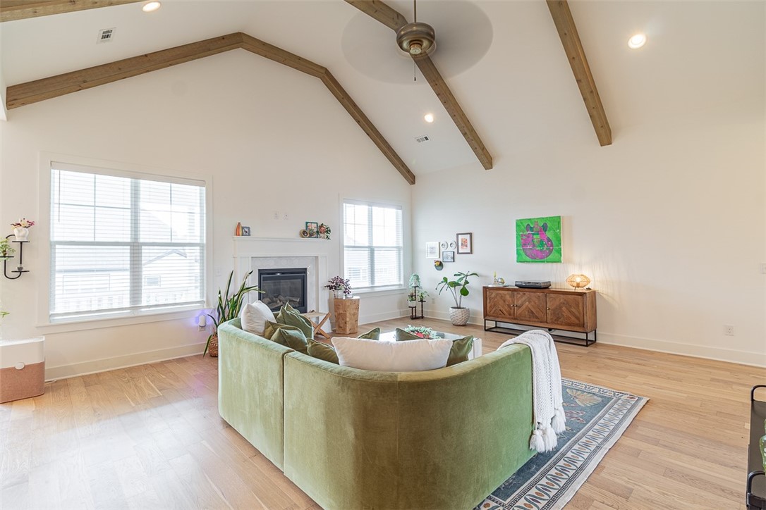 Crescent View - Residential