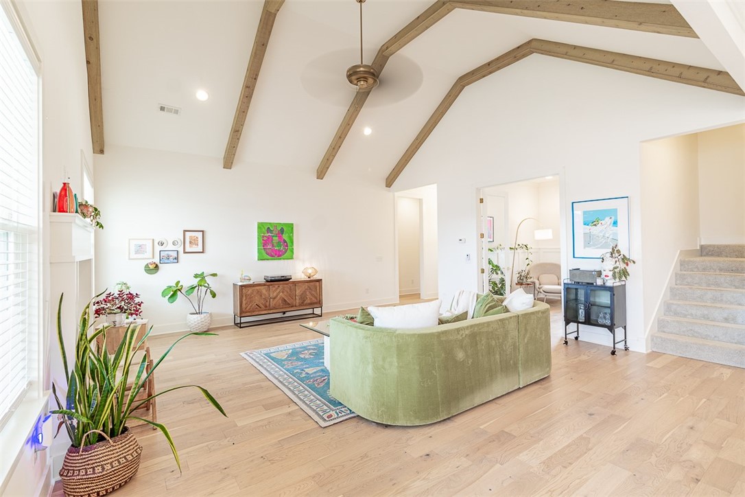 Crescent View - Residential