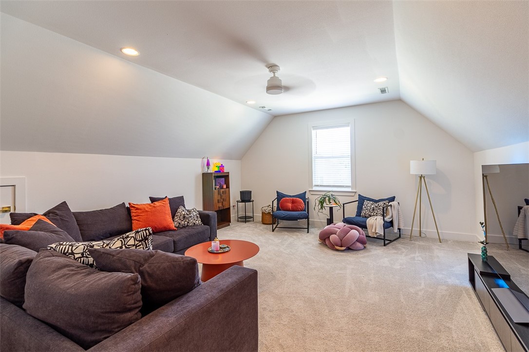 Crescent View - Residential
