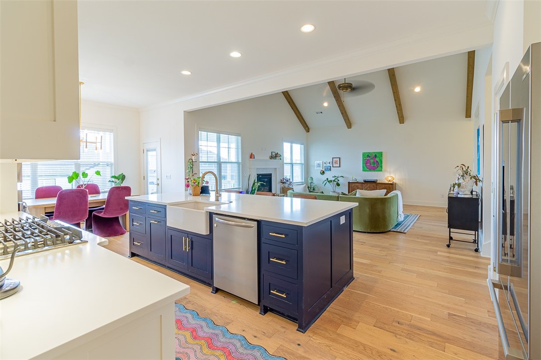Crescent View - Residential