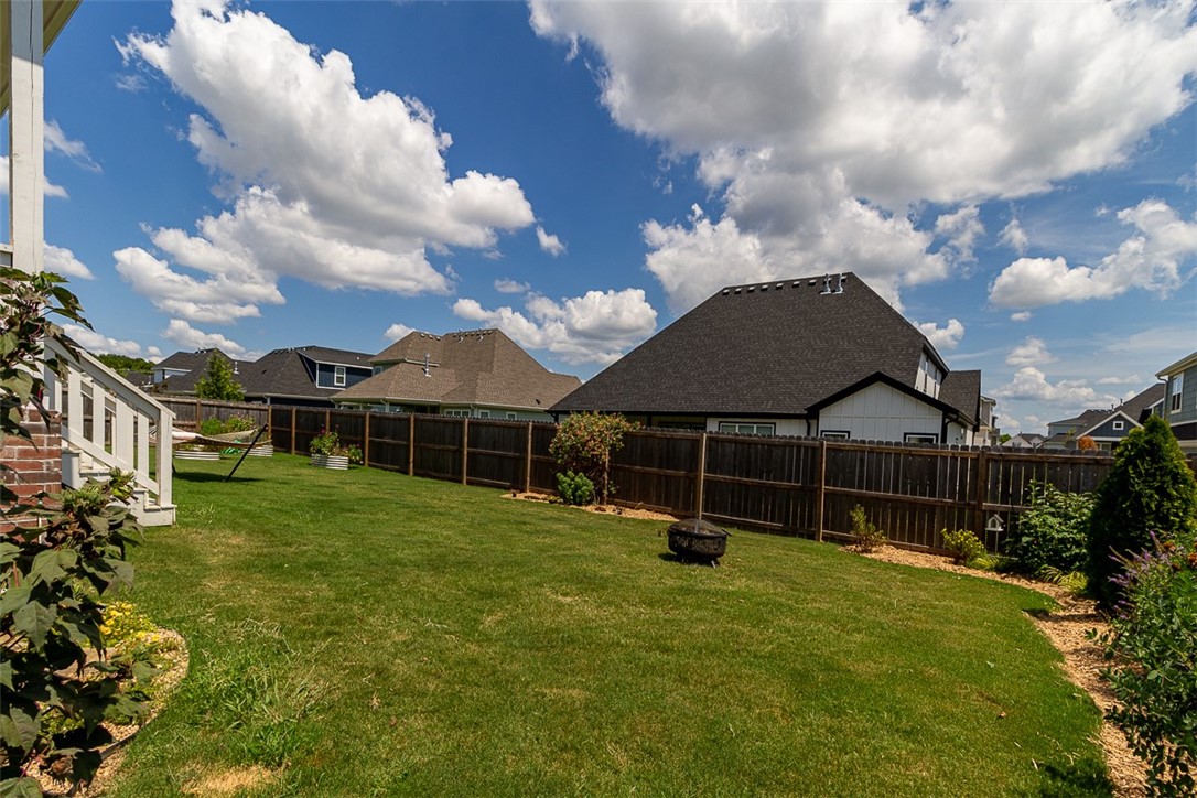 Crescent View - Residential