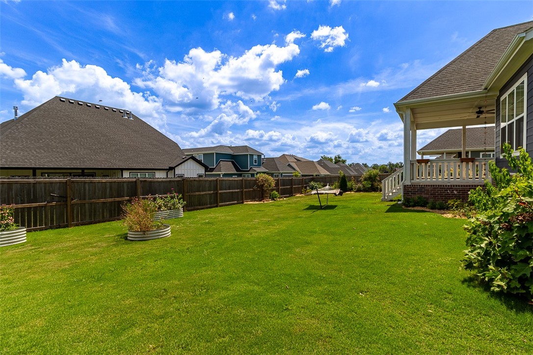 Crescent View - Residential