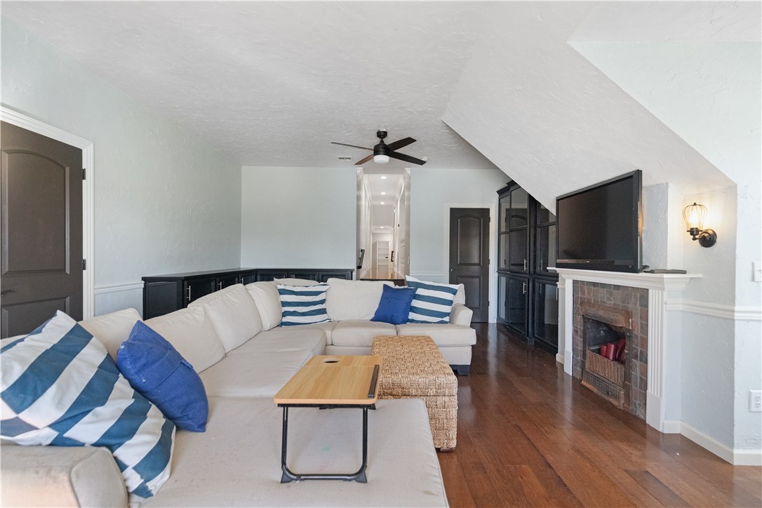 Lexington Sub Bentonville - Residential