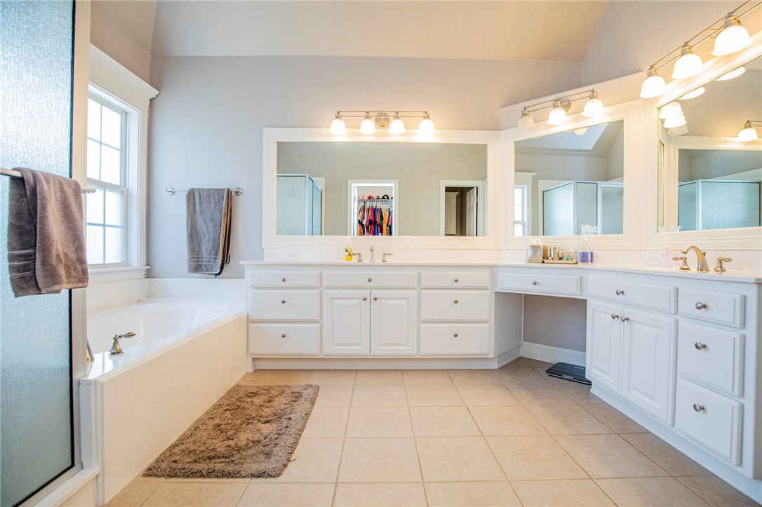 Shadow Valley Ph 1 Rogers - Residential