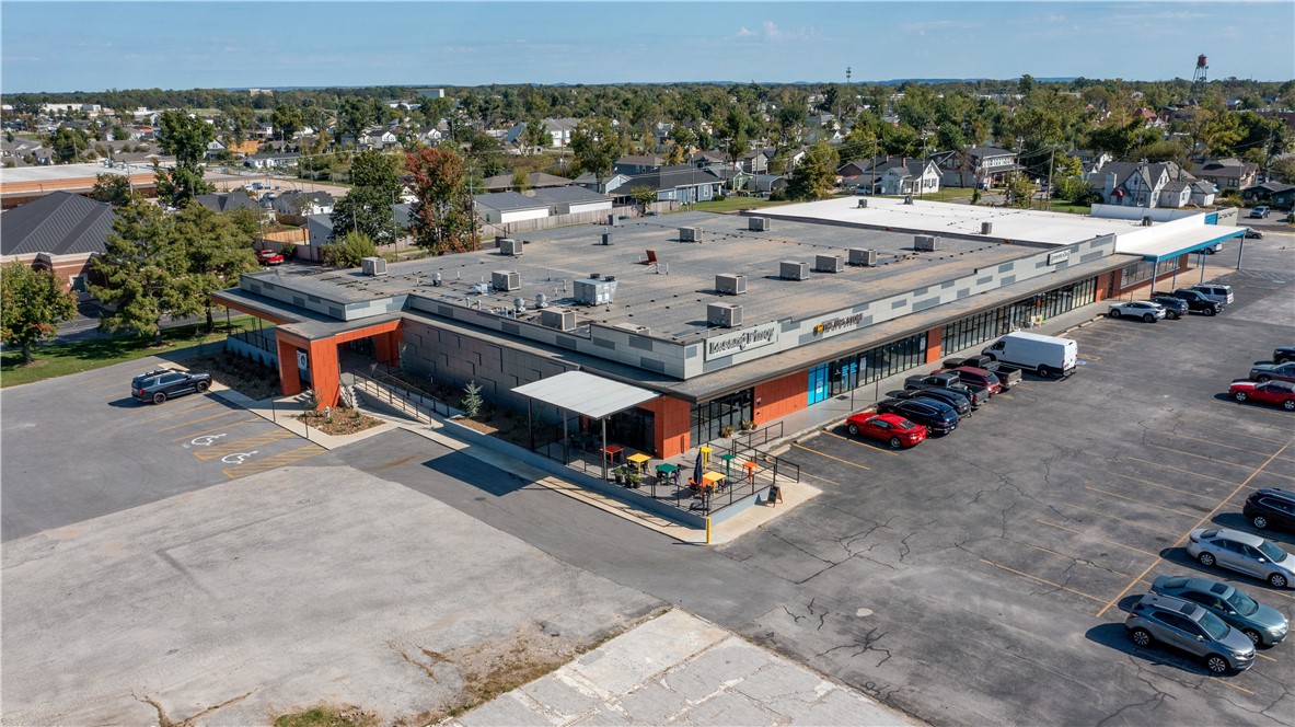 Ba Riggs Add - Commercial Lease
