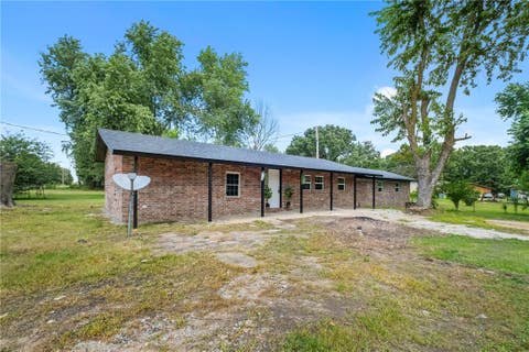 Photo of 57128 690 Road, Colcord, OK 74338 (MLS # 1352940)