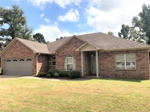Home with over 2000sqft just off Hwy 7N being minutes from Dover or Russellville. Formal dining and eat in kitchen, back deck with privacy fenced back yard.