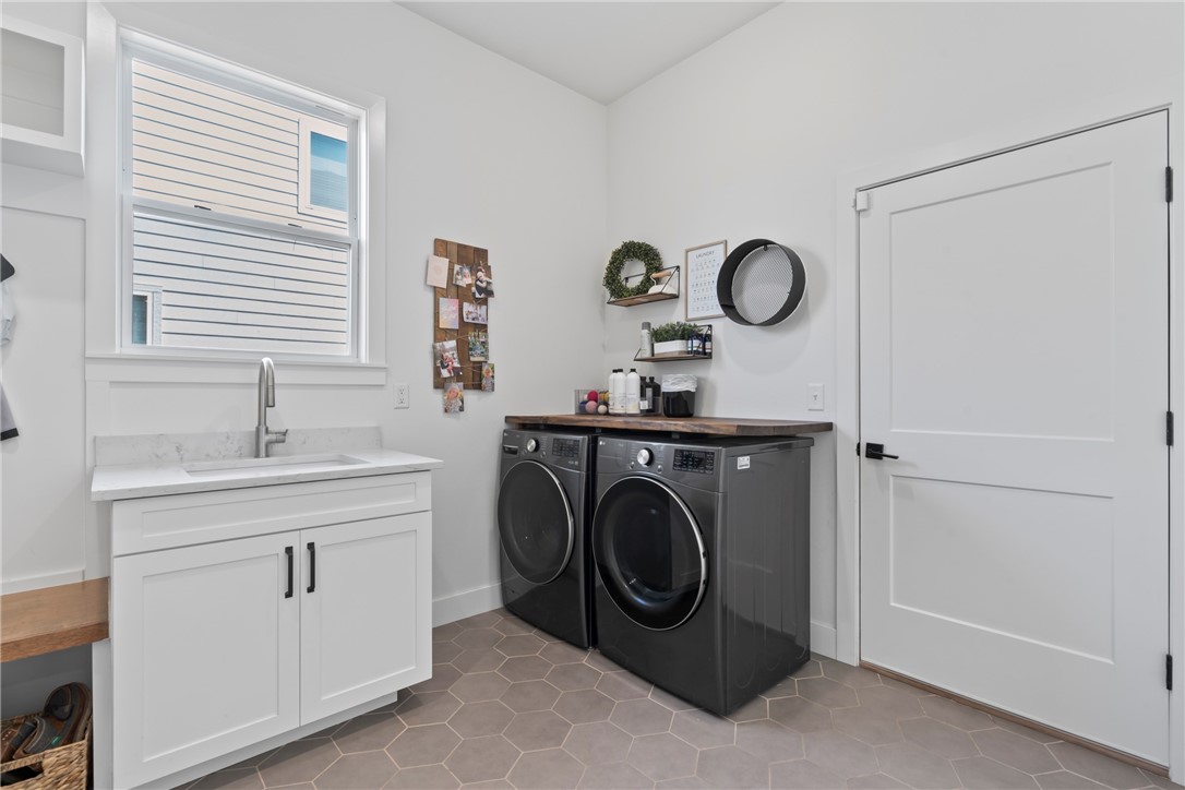 Cobble Creek Sub Rogers - Residential