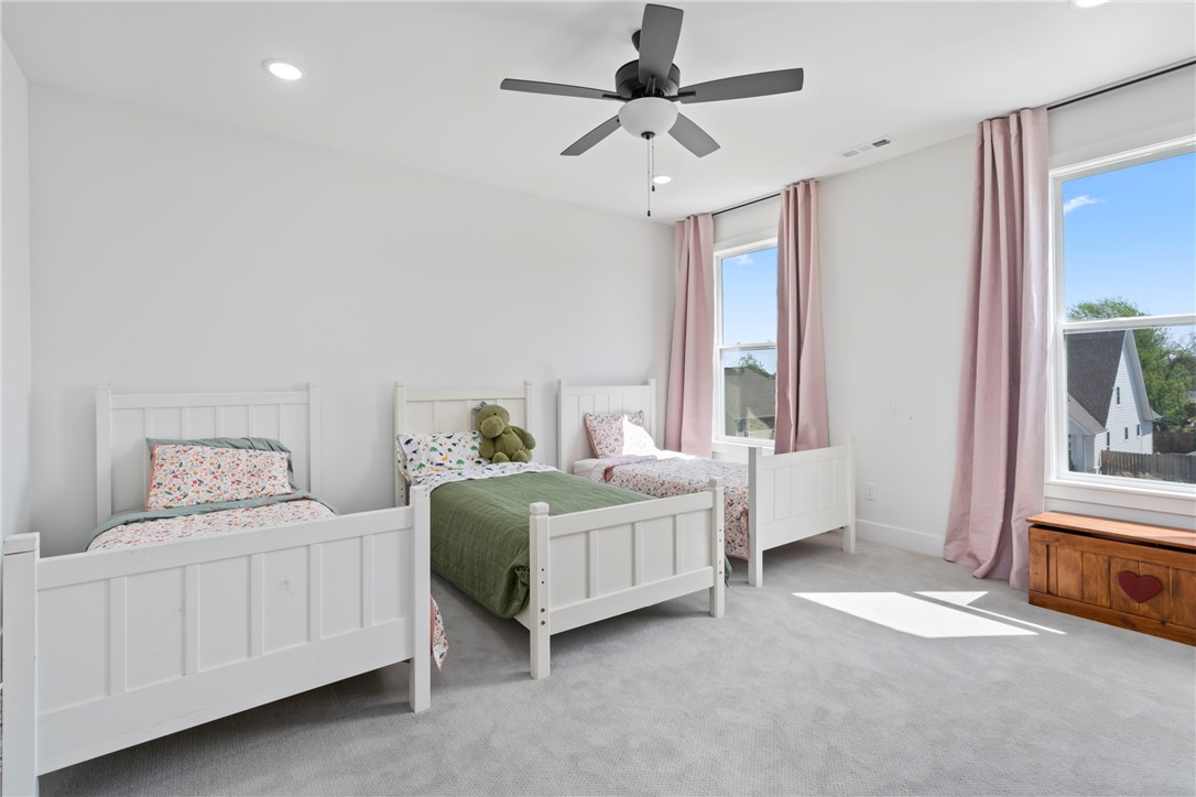 Cobble Creek Sub Rogers - Residential