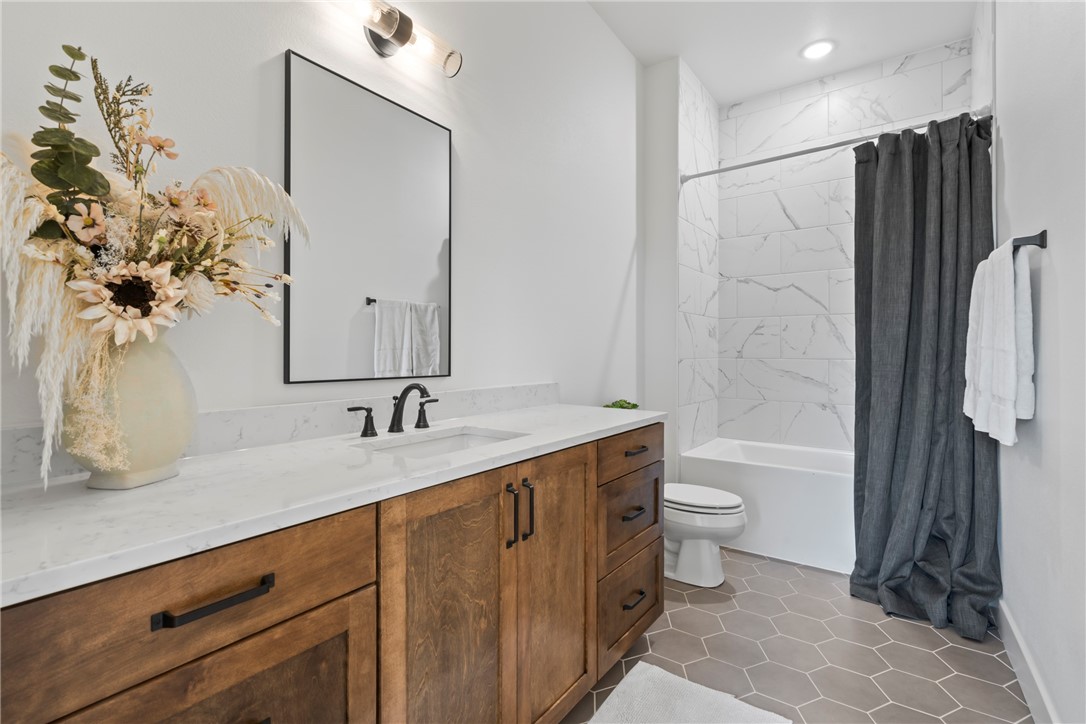 Cobble Creek Sub Rogers - Residential