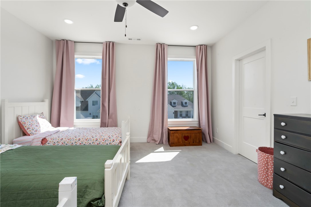 Cobble Creek Sub Rogers - Residential