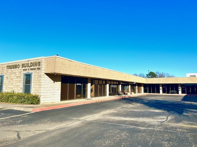College Market Add - Commercial Lease
