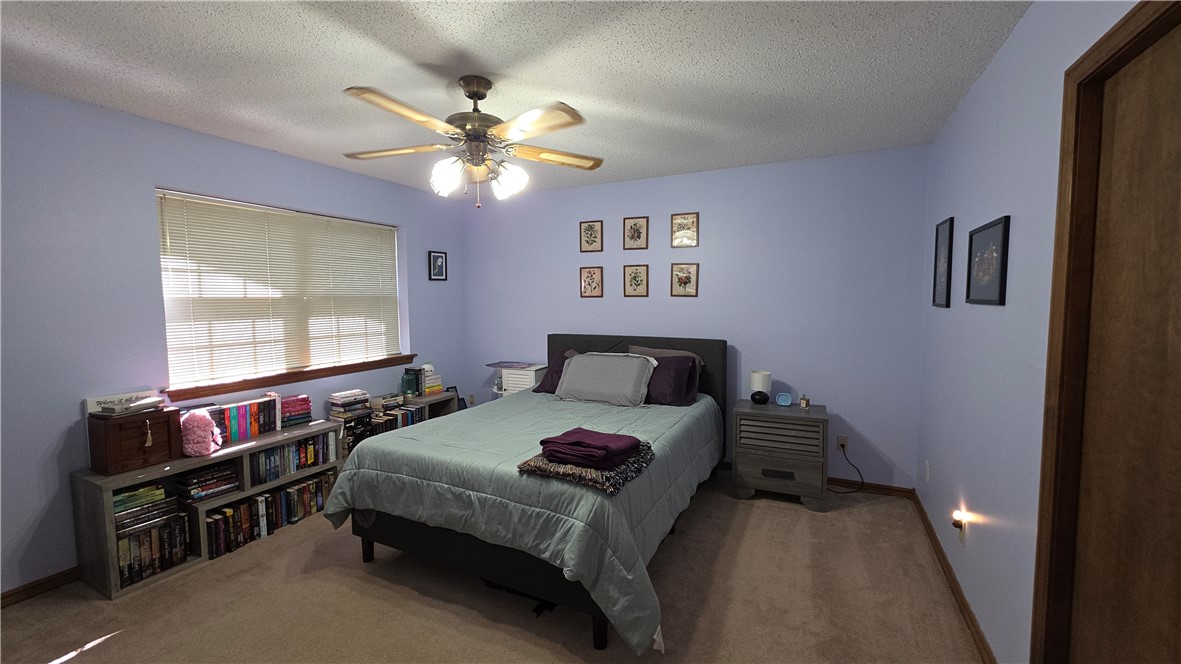 Skyline Manor - Residential