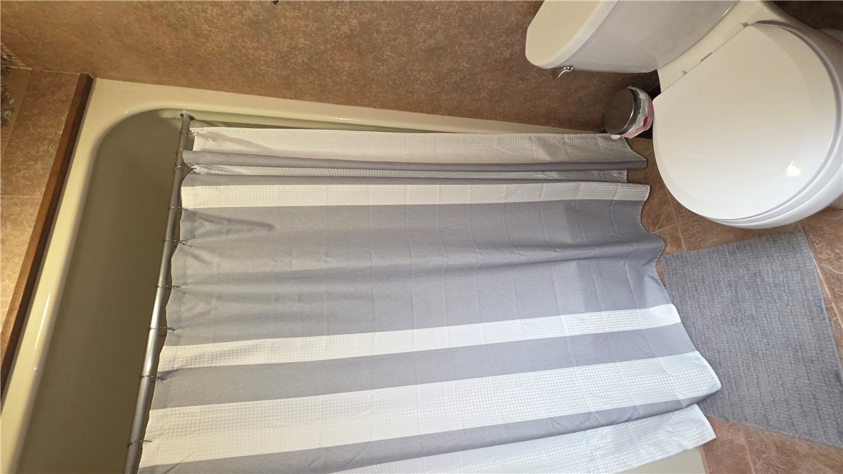 Skyline Manor - Residential