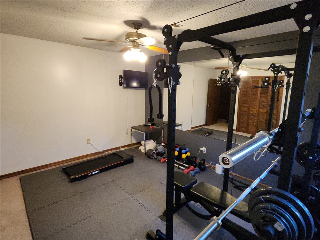 Skyline Manor - Residential