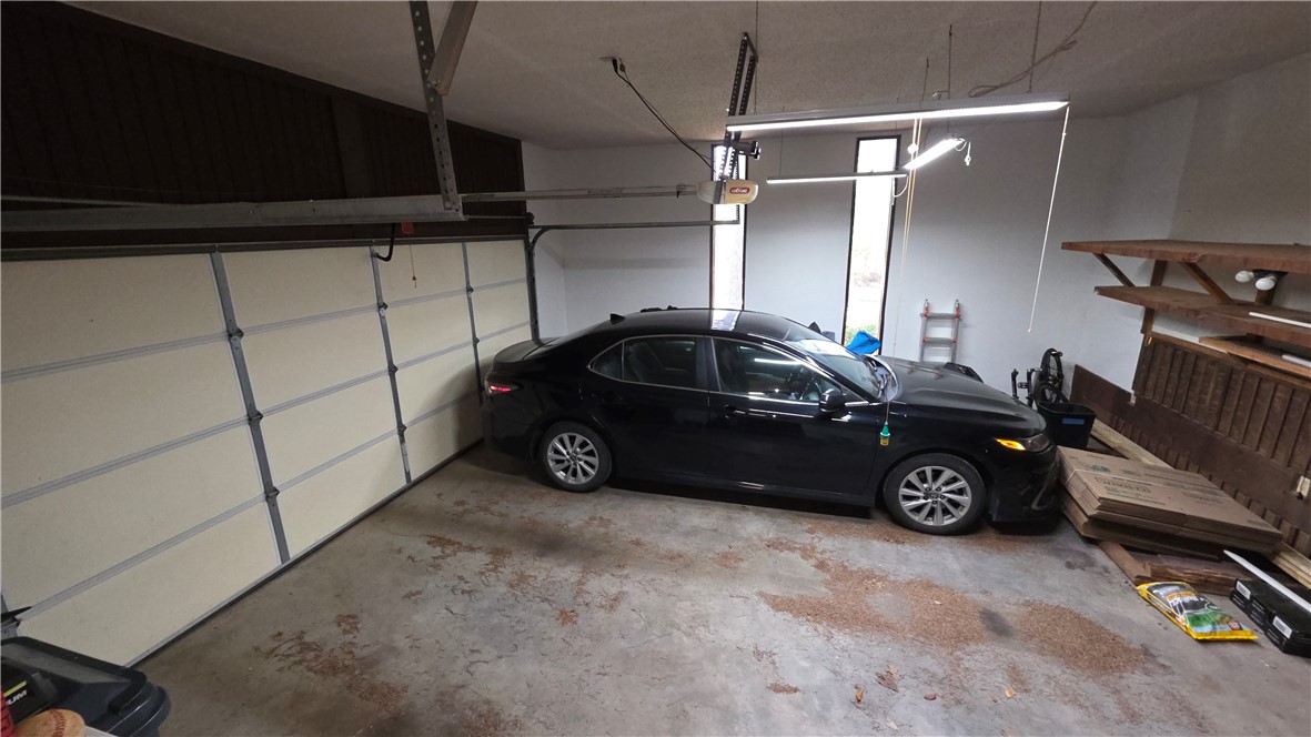 Skyline Manor - Residential