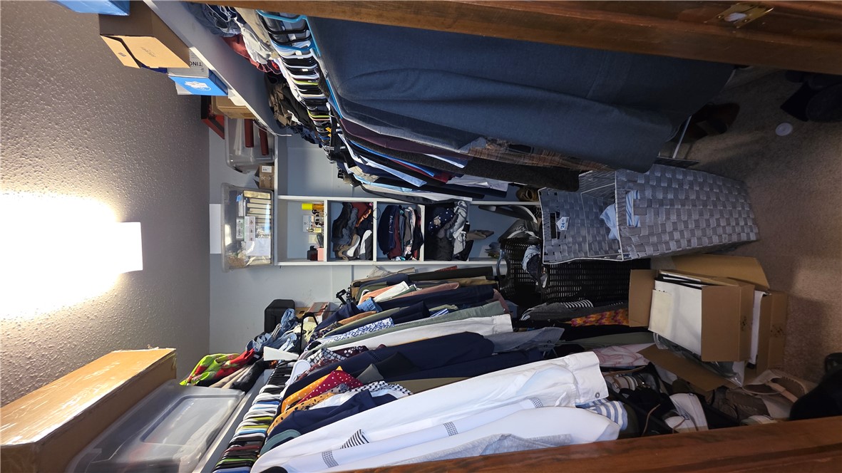 Skyline Manor - Residential