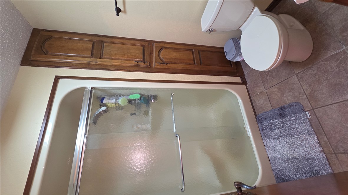 Skyline Manor - Residential