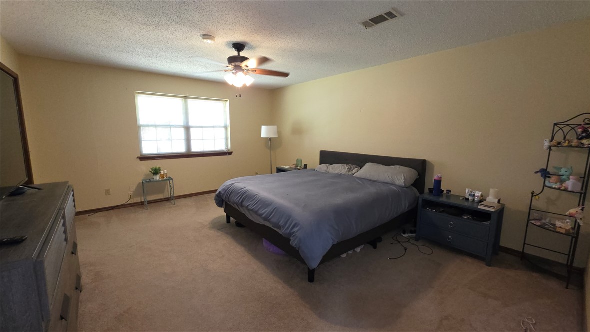 Skyline Manor - Residential