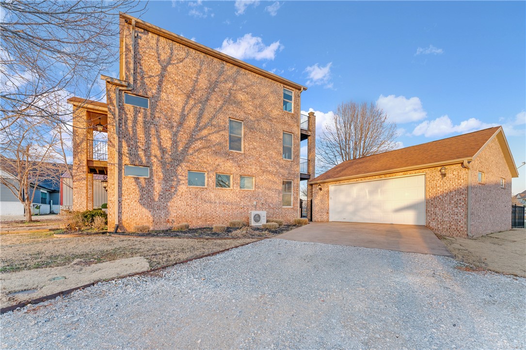 Vans Lakeside Acres Rurban - Residential