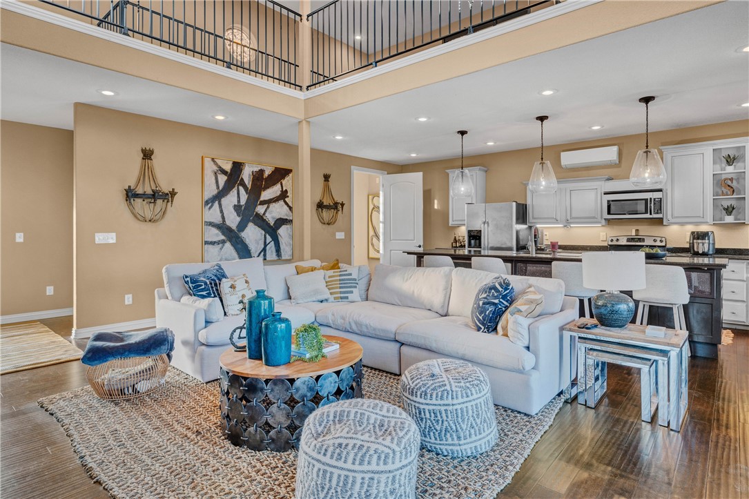 Vans Lakeside Acres Rurban - Residential